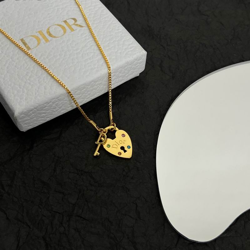 Dior Necklace 03lyr67